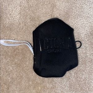 Victoria sport workout clutch